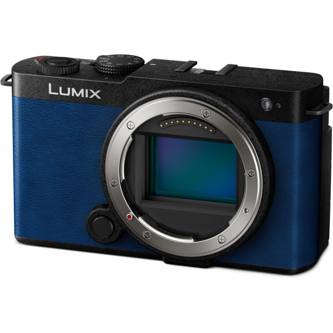 Panasonic Lumix DC-S9 + 18-40mm f/4.5-6.3 Night Blue (DC-S9NE-A)