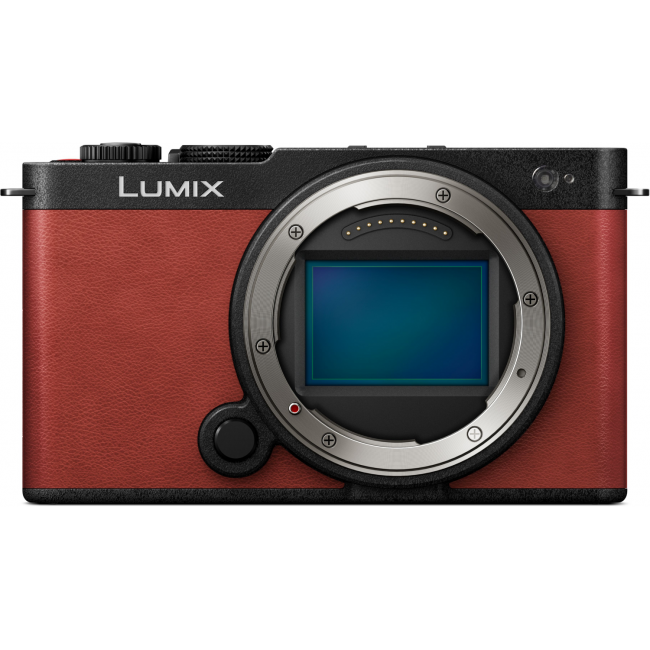 Panasonic Lumix DC-S9 + 18-40mm f/4.5-6.3 Crimson Red (DC-S9NE-R)