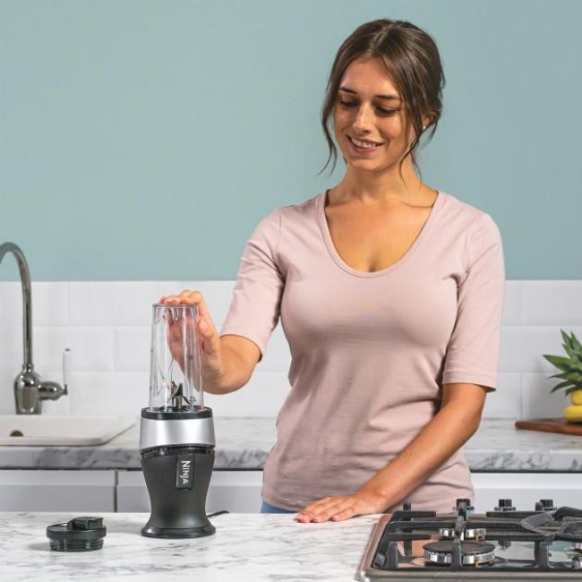 NINJA 700W Slim Blender & Smoothie Maker QB3001EUS
