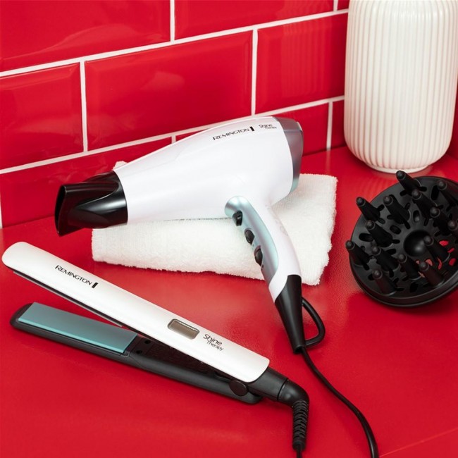 Remington Shine Therapy GiftPack inc.D5216 S8500GP