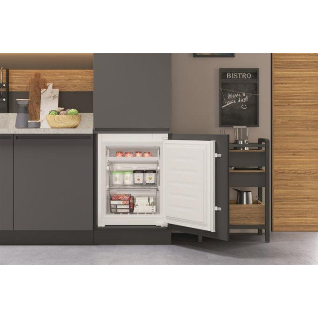 Холодильник Hotpoint-Ariston HAC20 T321