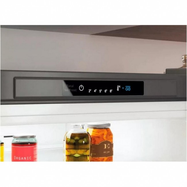 Indesit INFC8 TI21X