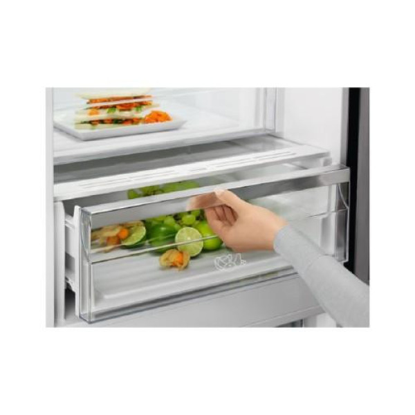 Холодильник с морозильной камерой Electrolux RNT7ME34K1