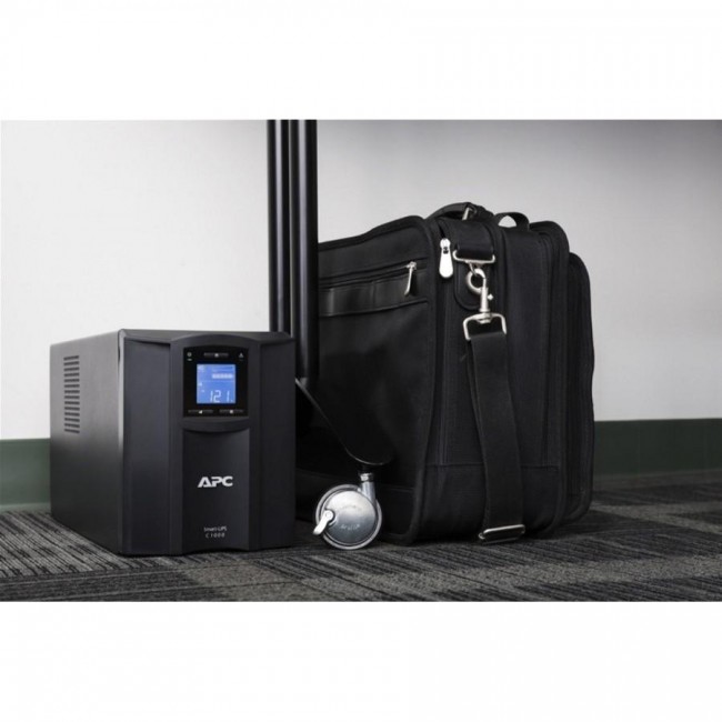APC Smart-UPS C 1000VA 230V LCD IEC w/SmartConnect (SMC1000IC)