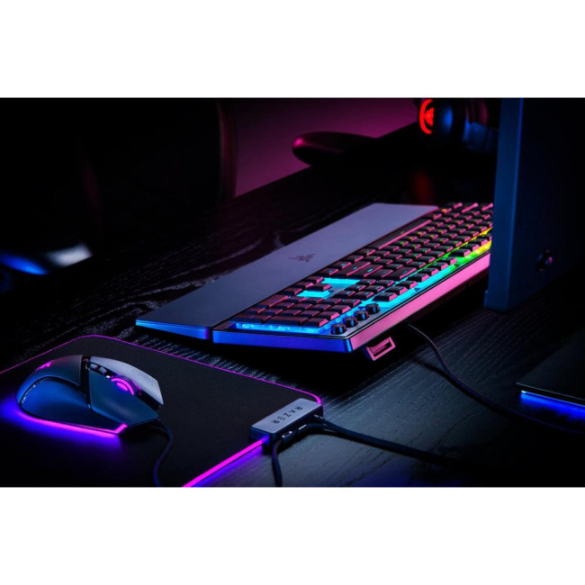 Razer Ornata V3 (RZ03-04460800-R3R1)