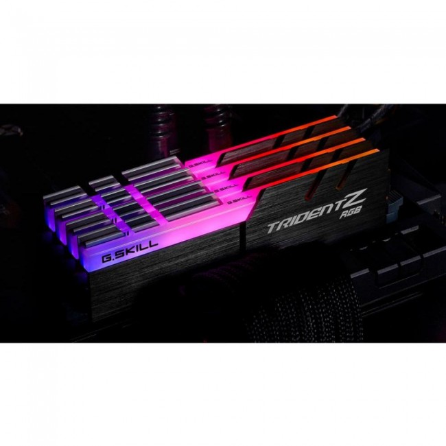 G.Skill 128 GB (4x32GB) DDR4 3600 MHz Trident Z RGB (F4-3600C18Q-128GTZR)