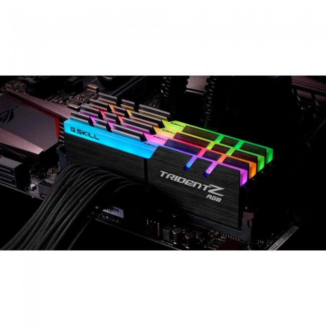 G.Skill 128 GB (4x32GB) DDR4 3600 MHz Trident Z RGB (F4-3600C18Q-128GTZR)