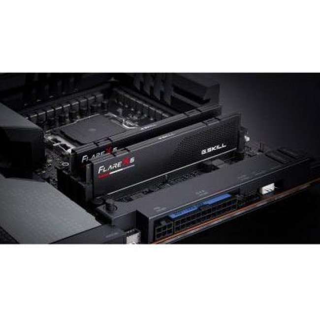 G.Skill 32 GB (2x16GB) DDR5 6000 MHz Ripjaws S5 (F5-6000J3040F16GX2-RS5K)
