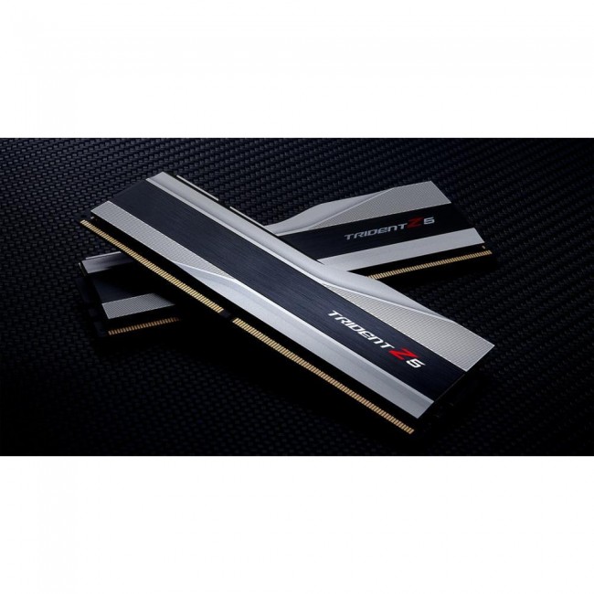 G.Skill 32 GB (2x16GB) DDR5 6000 MHz Trident Z5 (F5-6000J3040F16GX2-TZ5S)