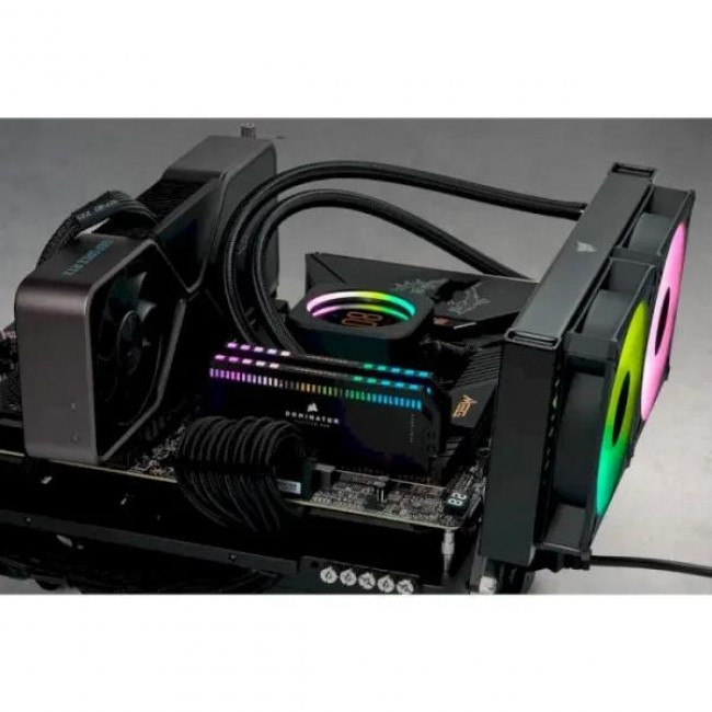 Corsair 32 GB (2x16GB) DDR5 6200 MHz Dominator Platinum RGB (CMT32GX5M2X6200C36)