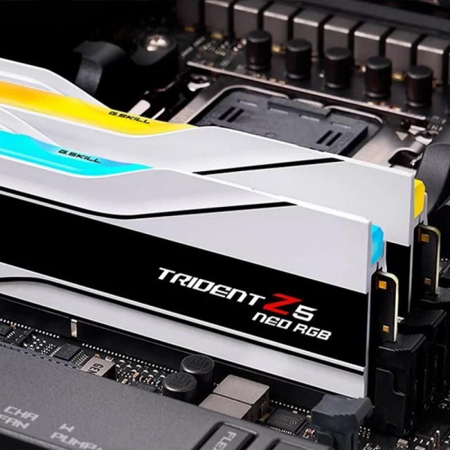 G.Skill 32 GB (2x16GB) DDR5 6400 MHz Trident Z5 Neo RGB Matte White (F5-6400J3239G16GX2-TZ5NRW)