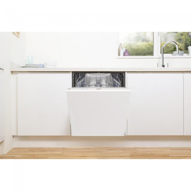 Встраиваемая посудомоечная машина Indesit D2I HL326