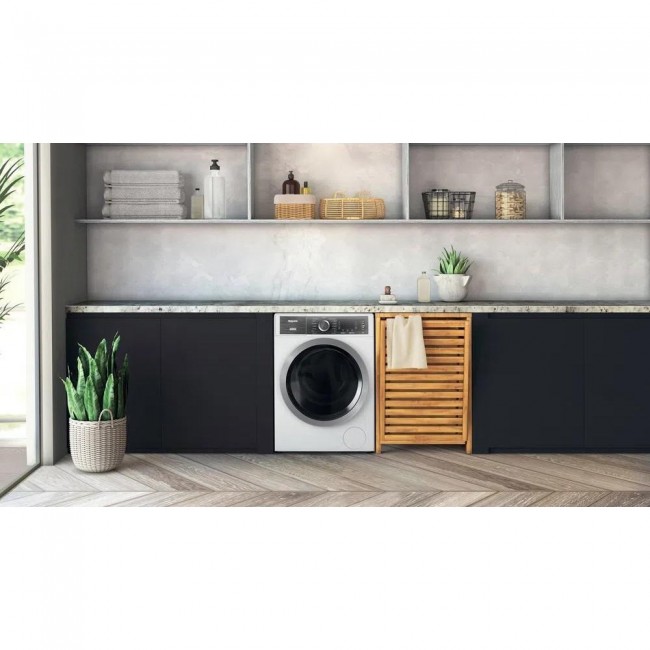 Hotpoint-Ariston H8 W946WB