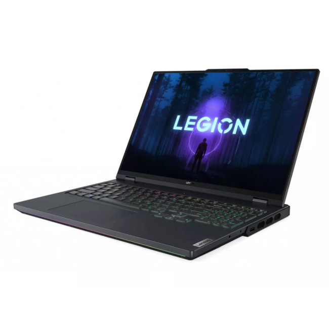 Lenovo Legion Pro 7 16IRX8H (82WQCTO1WW)