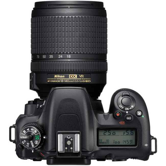 Зеркальный фотоаппарат Nikon D7500 kit (18-140mm) VR