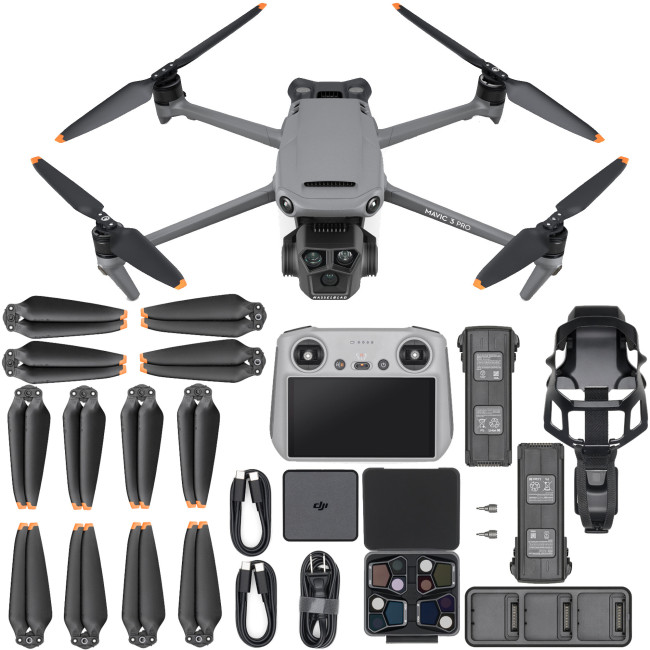 DJI Mavic 3 Pro Fly More Combo with DJI RC (CP.MA.00000660.01)