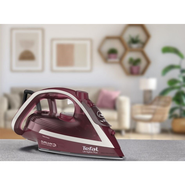 Утюг Tefal Ultragliss Plus FV6820 (FV6820E0)