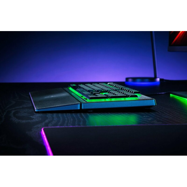 Razer Ornata V3 X RGB USB RU Black (RZ03-04470800-R3R1)