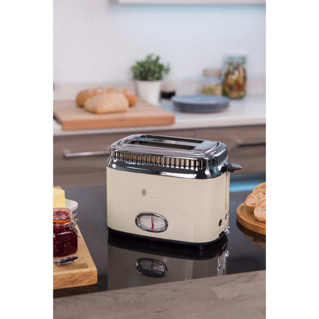 Тостер Russell Hobbs Retro Cream 21682-56