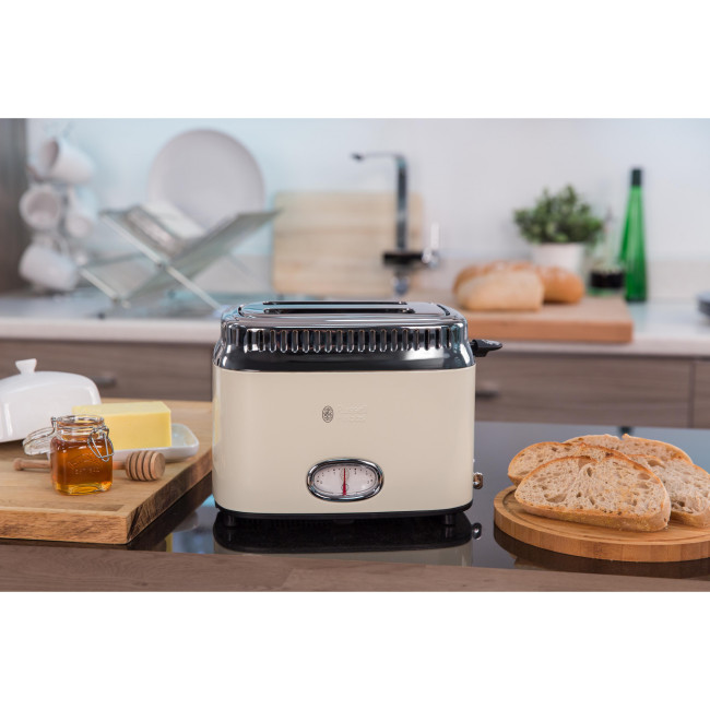 Тостер Russell Hobbs Retro Cream 21682-56