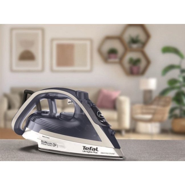 Утюг Tefal Ultragliss Plus FV6812E0