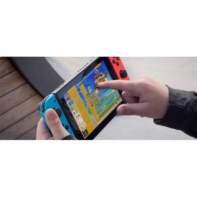 Портативная игровая приставка Nintendo Switch with Neon Blue and Neon Red Joy-Con