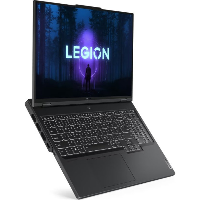 Ноутбук Lenovo Legion Pro 7 16IRX8H (82WQ000TPB)