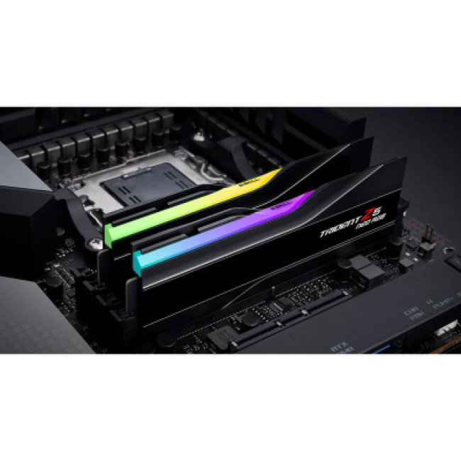 Модуль памяти G.Skill 64 GB (2x32GB) DDR5 6000 MHz Trident Z5 RGB (F5-6000J3238G32GX2-TZ5NR)