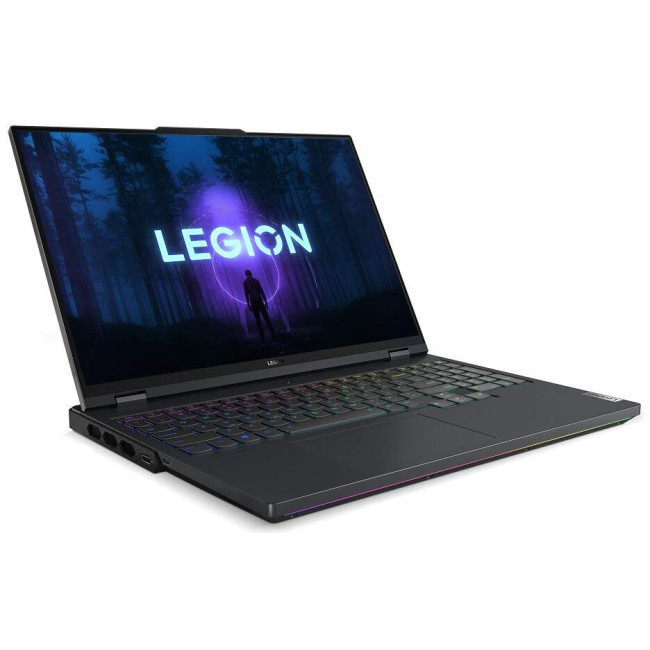 Ноутбук Lenovo Legion Pro 7 16IRX8H (82WQ001FCK)