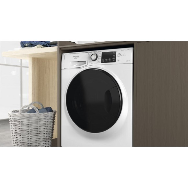 Стиральная машина Hotpoint-Ariston NDB 10570 DA