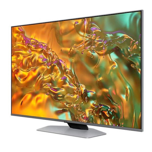 Samsung QE65Q80D - великий телевізор з яскравим і чітким зображенням