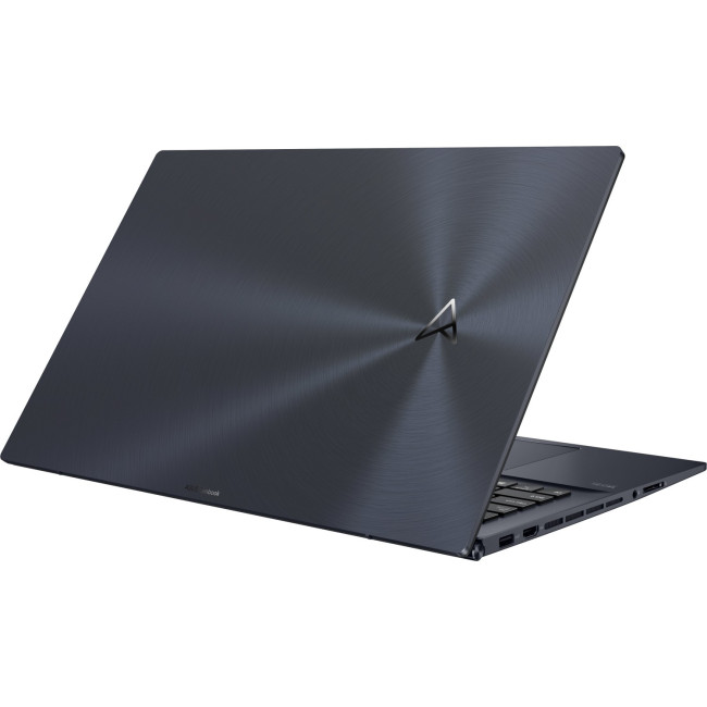 Asus Zenbook Pro 17 UM6702RC (UM6702RC-M2084W)