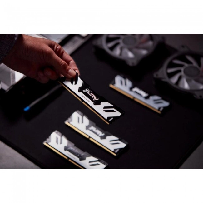 Kingston FURY 32 GB (2x16GB) DDR5 7600 MHz Renegade Silver/Black (KF576C38RSK2-32)