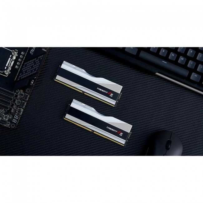 G.Skill 64 GB (2x32GB) DDR5 6000 MHz Trident Z5 RGB (F5-6000J3238G32GX2-TZ5RS)