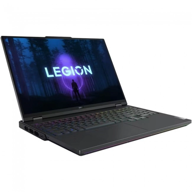 Ноутбук Lenovo Legion Pro 7 16IRX8H (82WQ000YRM)