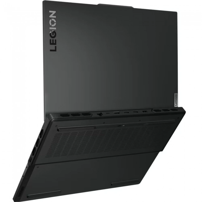 Ноутбук Lenovo Legion Pro 7 16IRX8H (82WQ000YRM)