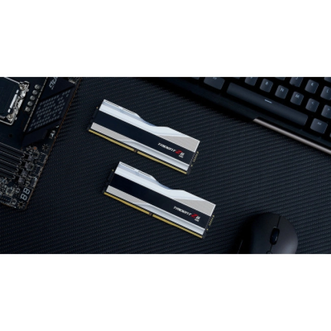 Модуль пам'яті G.Skill 64 GB (2x32GB) DDR5 6000 MHz Trident Z5 RGB (F5-6000J3040G32GX2-TZ5RS)